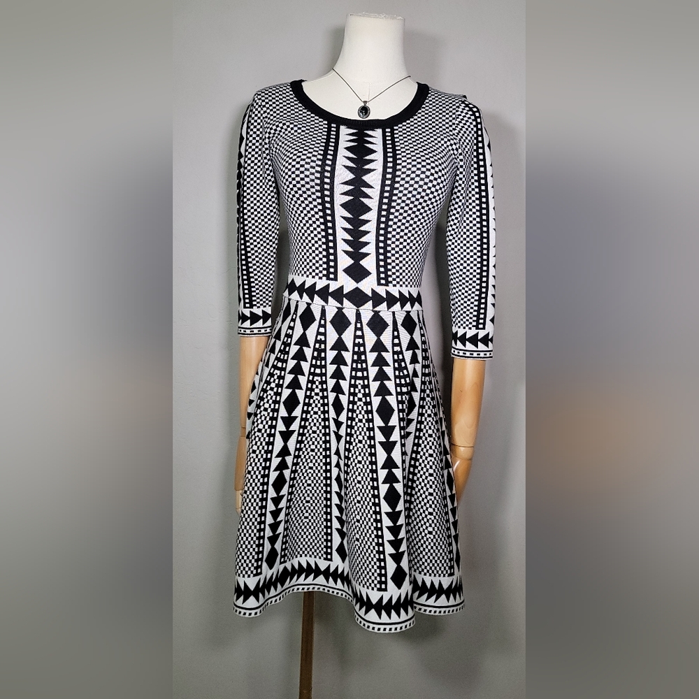 Nina Leonard Black and White Geometric Pattern Dress, Size XS